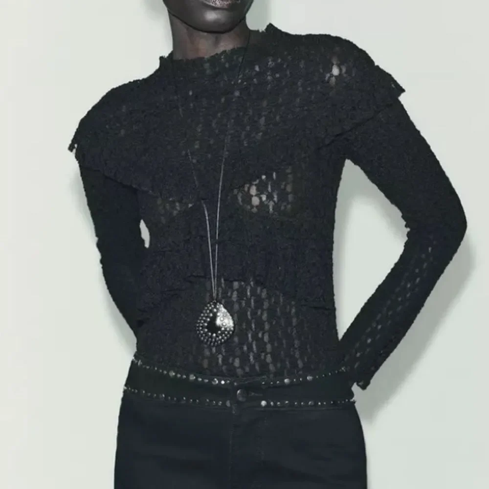 ZARA RUFFLED LACE TOP